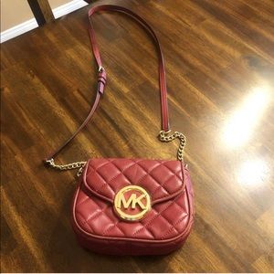 Lightly used Micheal Kors crossbody purse